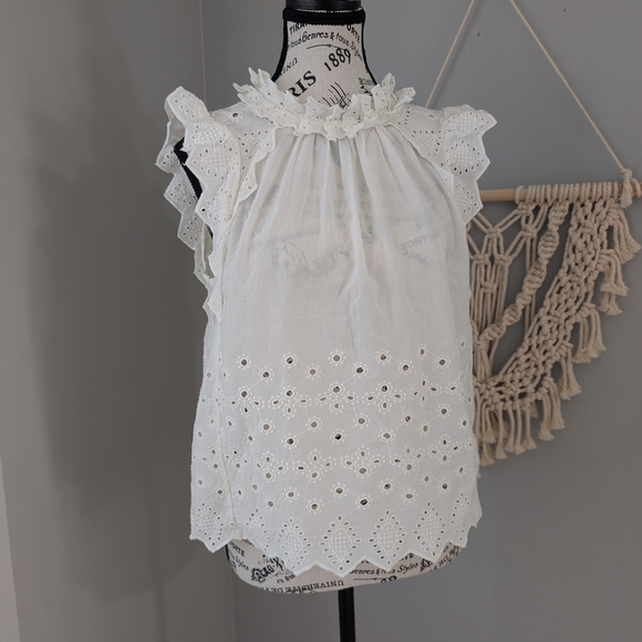 Bailey 44 Ivory Eyelet Ruffle Blouse Medium - Picture 1 of 8